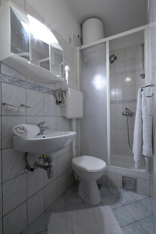 La Familia Apartments Μακάρσκα Δωμάτιο φωτογραφία